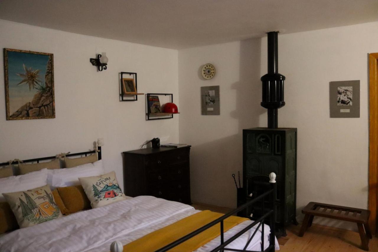 Maison d'hôtes Galeria Turismului Montan à Cîrţişoara Extérieur photo